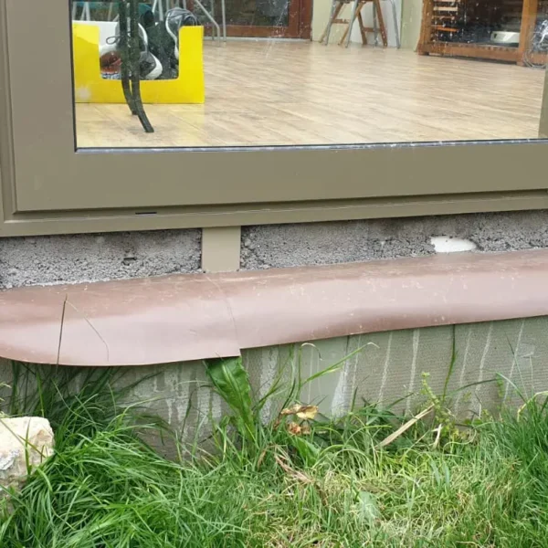Detail posuvného hliníkového systému zvonku zimnej záhrady
